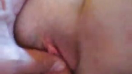Titreşimli horoz ve cumshoy sonu gizli kamera sex turk ile anne