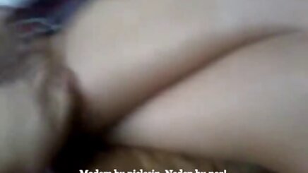 Kapısını halka açık bir turk gizli kamera sex sabunla yırttı
