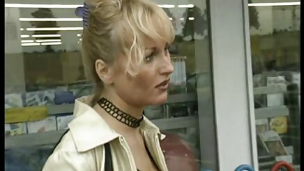 Siyah adam gizli kamera sex video kedi alır,