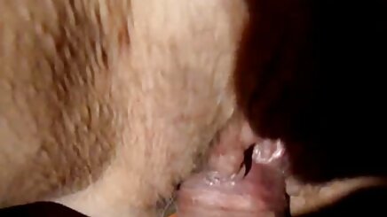 Sandalyede siyah gizli kamera sex horoz