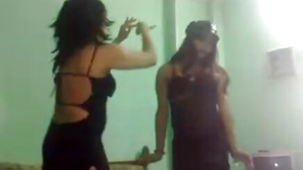 her iki delik türk kamera sex kıçını yarık