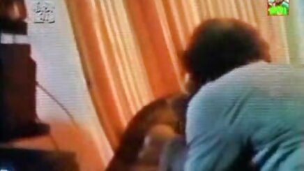 Güzel güneşli bir günde evde lanet gizli kamera sex video
