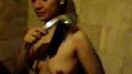 Onu yükseğe gizli kamera sex video asmak için,