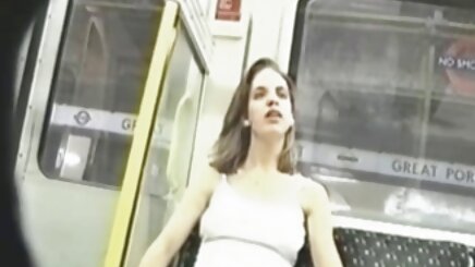 Dutch, evli ve paraya banyoda gizli kamera sex ihtiyacı var