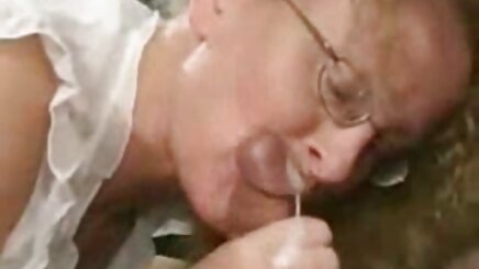 Oral seks ve Sikme turk gizli kamera sex yapay penis